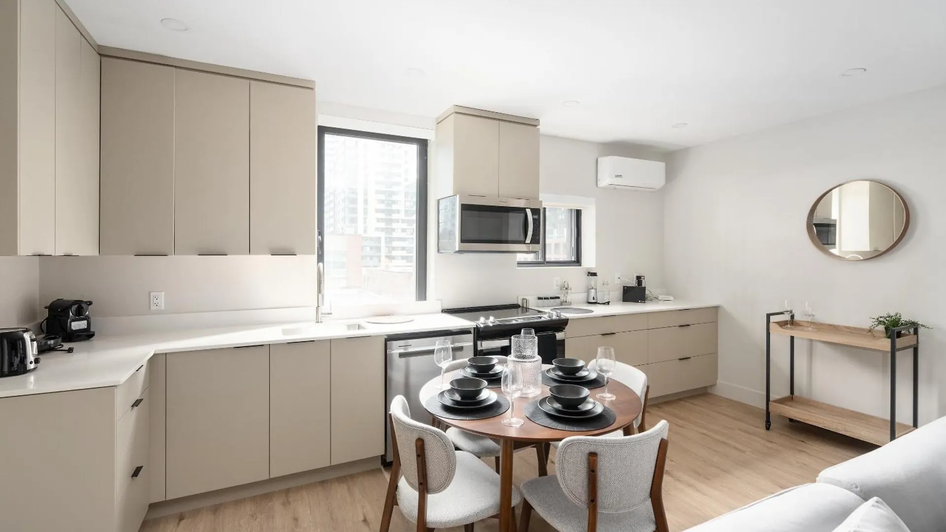 The Griffin Aparthotel- Downtown Монреаль Апартаменты