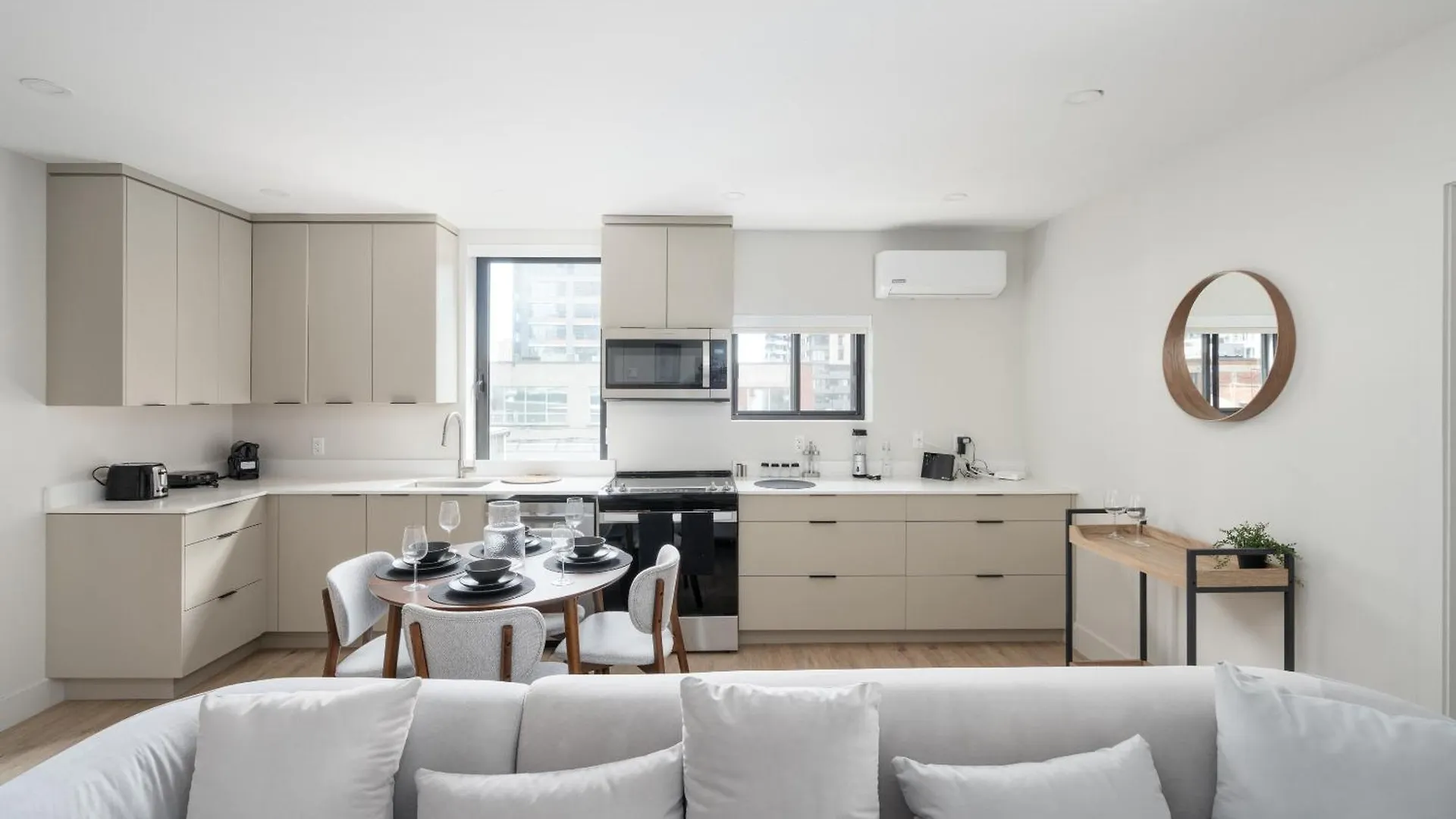 The Griffin Aparthotel- Downtown Монреаль Апартаменты