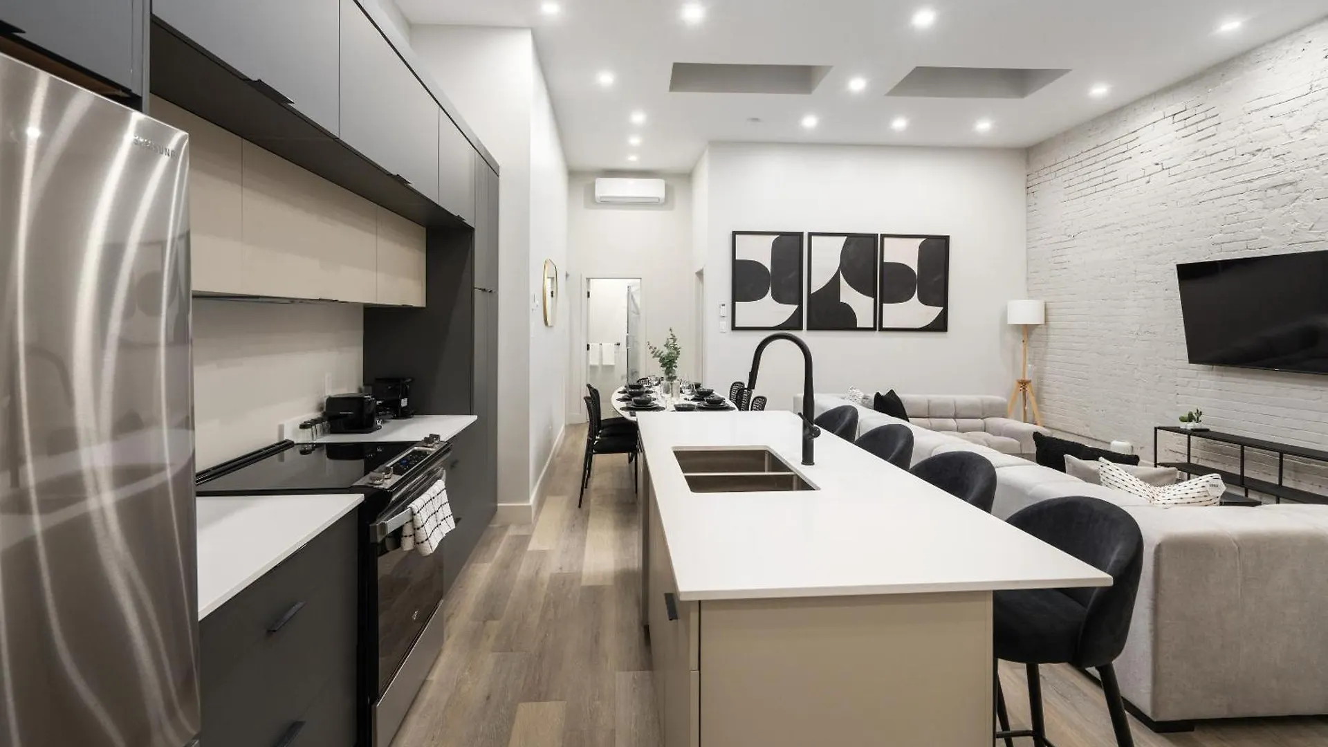 Апартаменты The Griffin Aparthotel- Downtown Монреаль Канада
