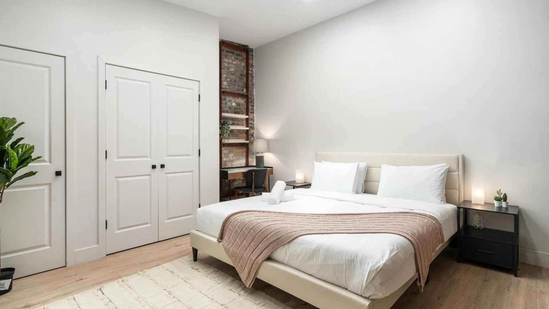 The Griffin Aparthotel- Downtown Монреаль 0*,  Канада
